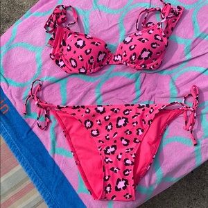 Pink leopard print bikini set